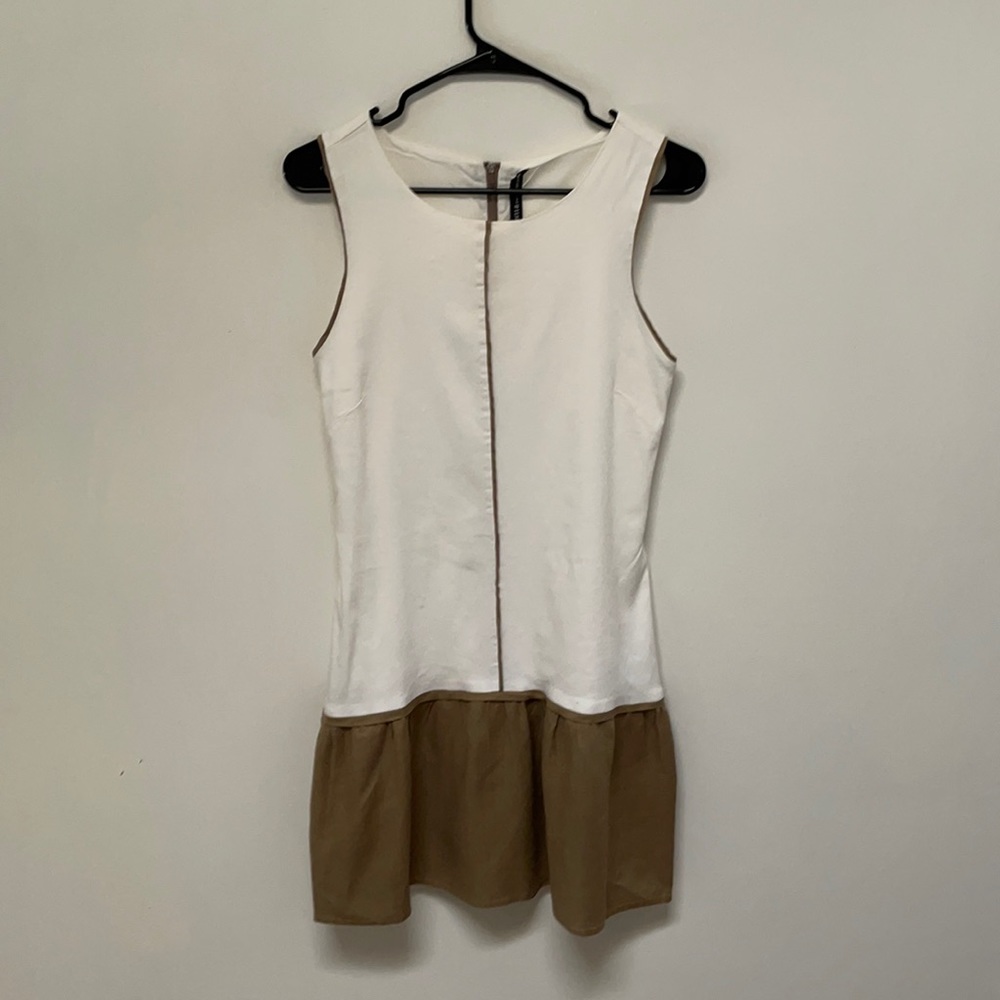 W118 white and khaki summer dress, zip back